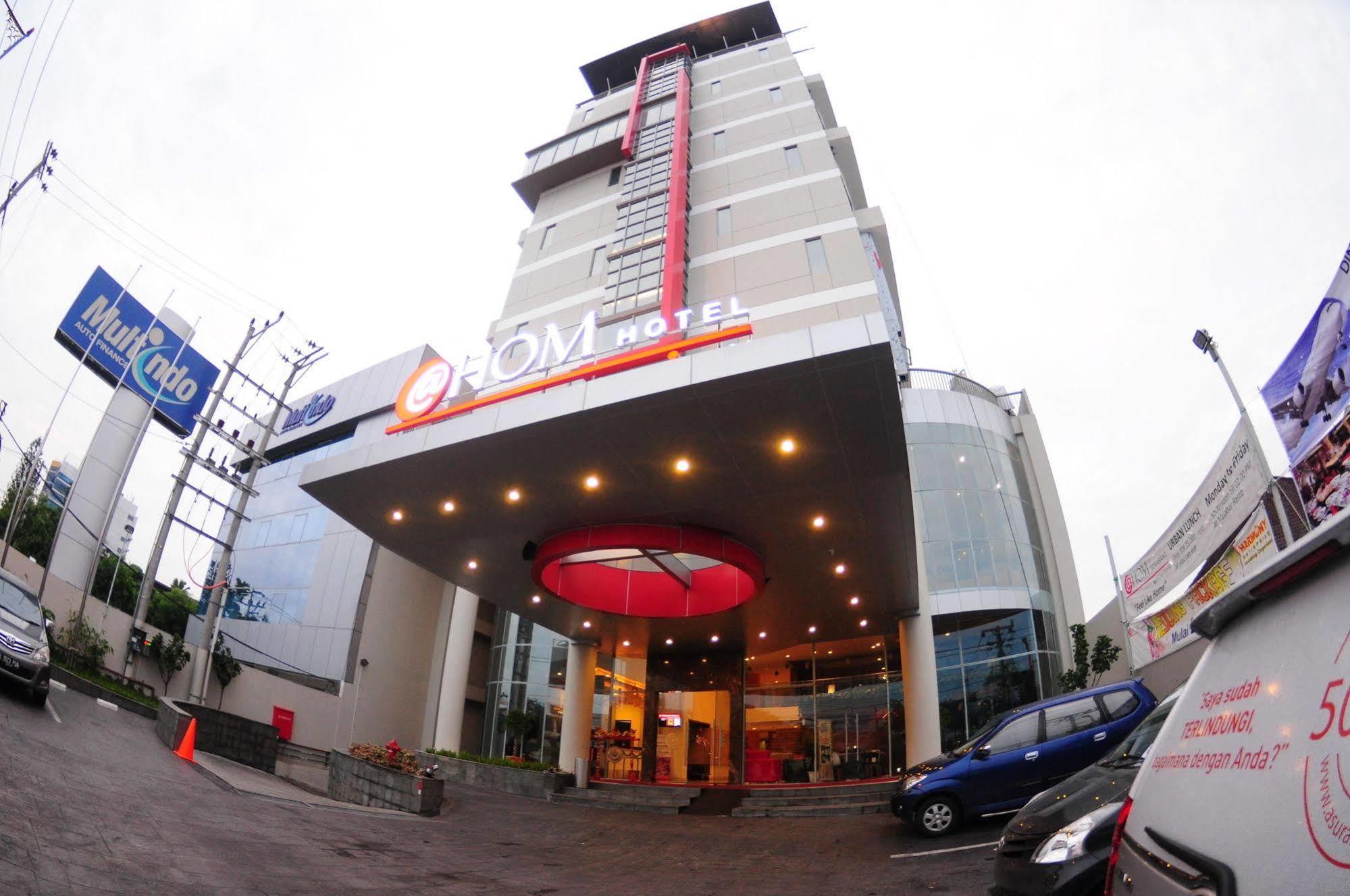 Hotel @Hom Semarang Simpang Lima Exterior foto